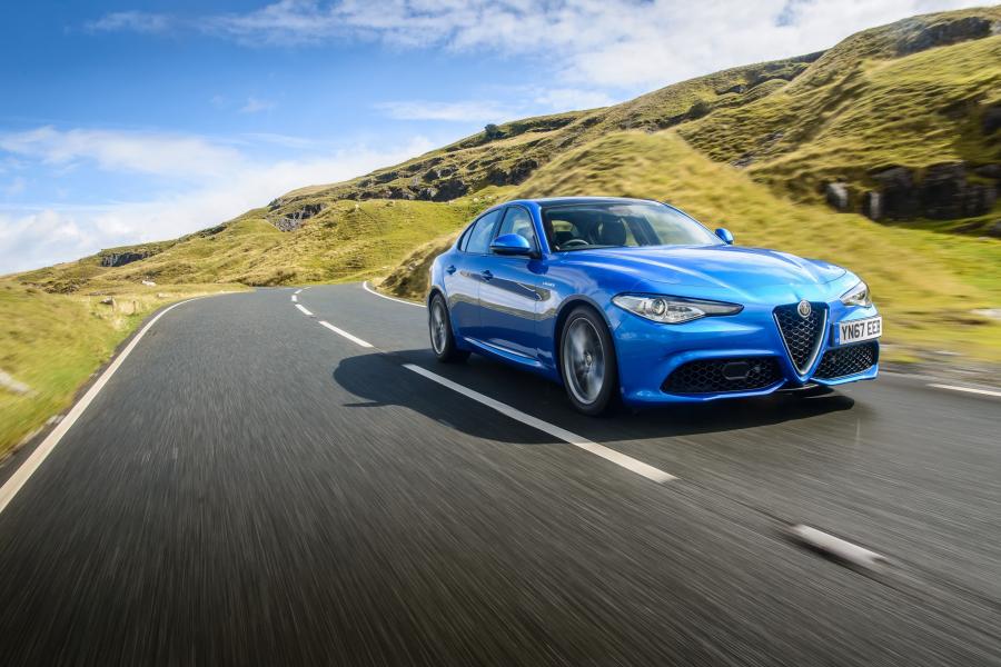  Alfa Romeo Giulia Veloce (952) 2017 года  (UK) (фото 23 из 24)